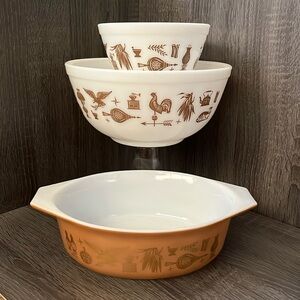 Vintage Early American Pyrex collection